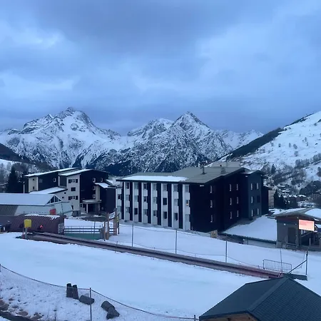 Au Pied Des Pistes Daire